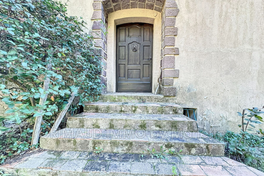 Maison à vendre à La garde-freinet
