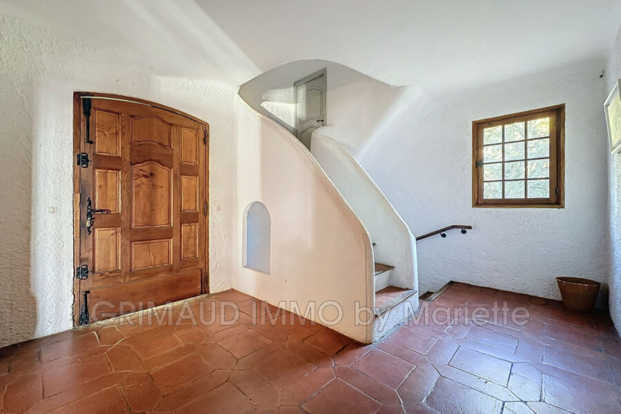 Maison à vendre à La garde-freinet