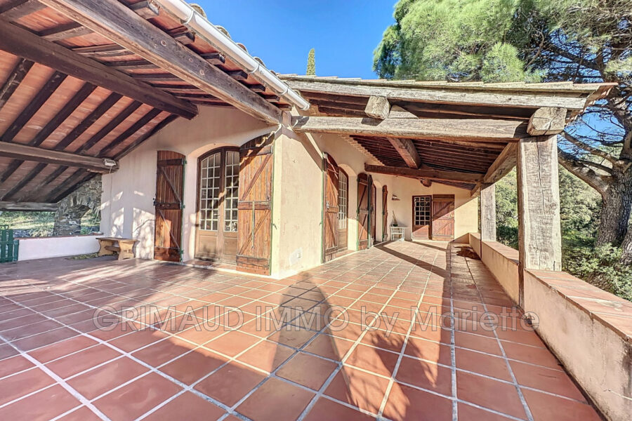 Maison à vendre à La garde-freinet
