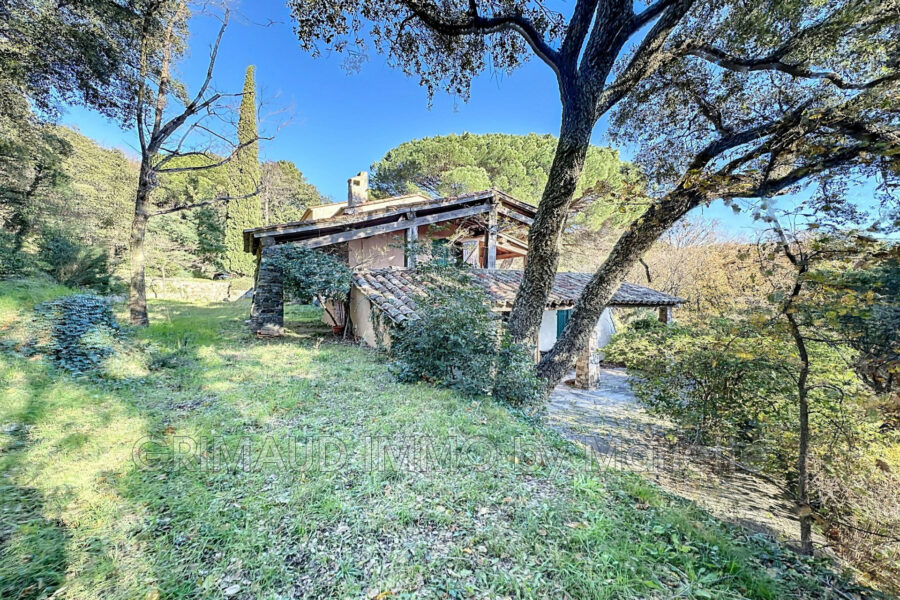 Maison à vendre à La garde-freinet