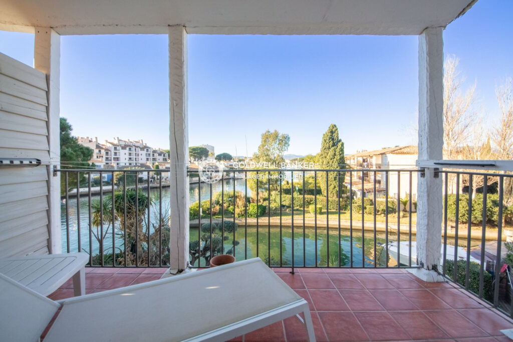 Double maison de pêcheur avec jardin, piscine et ponton d’amar – 8 pièces – 6 chambres – 170.00 m²