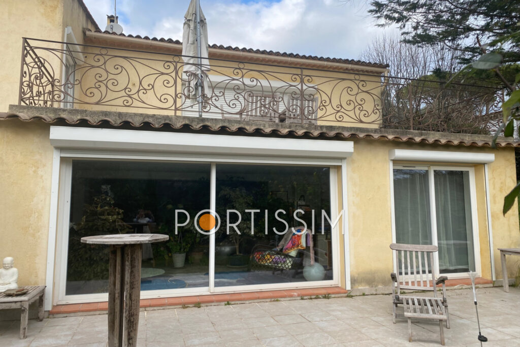 Villa individuelle La Colle-sur-Loup, – 5 pièces – 3 chambres – 224.00 m²