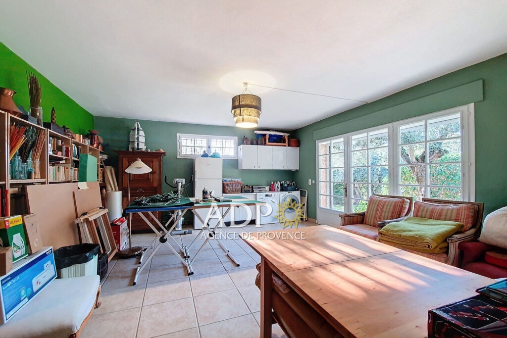 vente maison 9 Pièce(s) – 9 pièces – 5 chambres – 163.00 m²