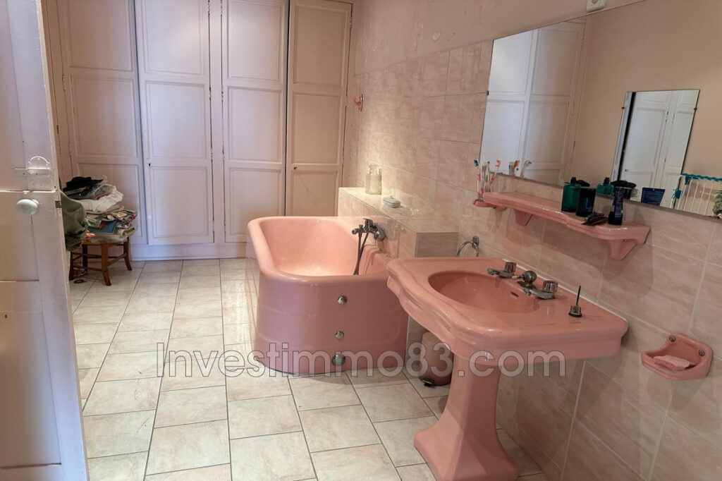 vente maison de caractère 15 Pièce(s) – 15 pièces – 9 chambres – 335.00 m²