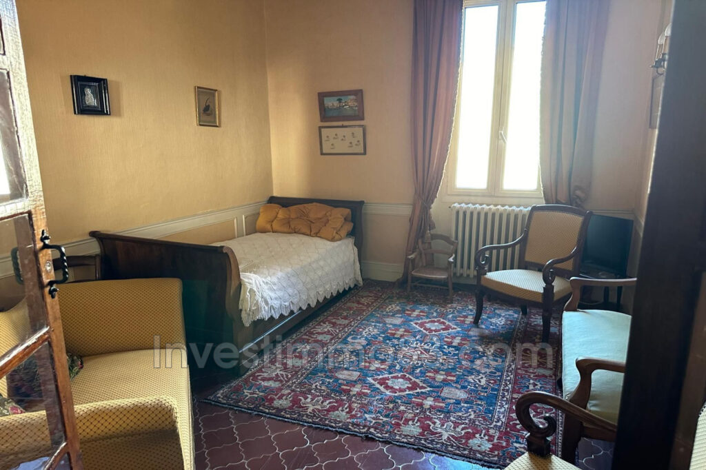 vente maison de caractère 15 Pièce(s) – 15 pièces – 9 chambres – 335.00 m²