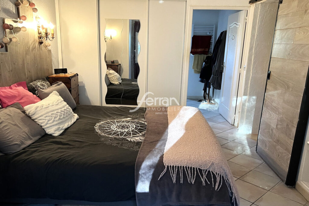 A vendre à Trans-en-Provence, villa de plain-pied + piscine +  – 5 pièces – 3 chambres – 125.00 m²