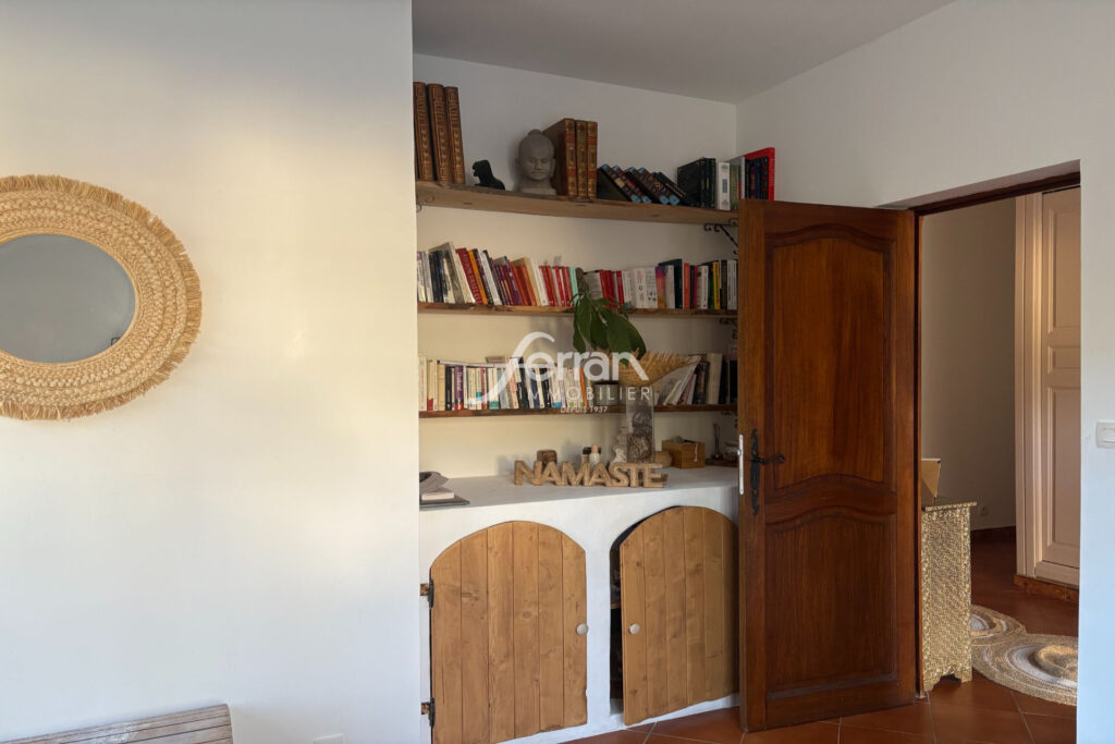 A vendre à Callas maison avec piscine – 7 pièces – 5 chambres – 176.00 m²