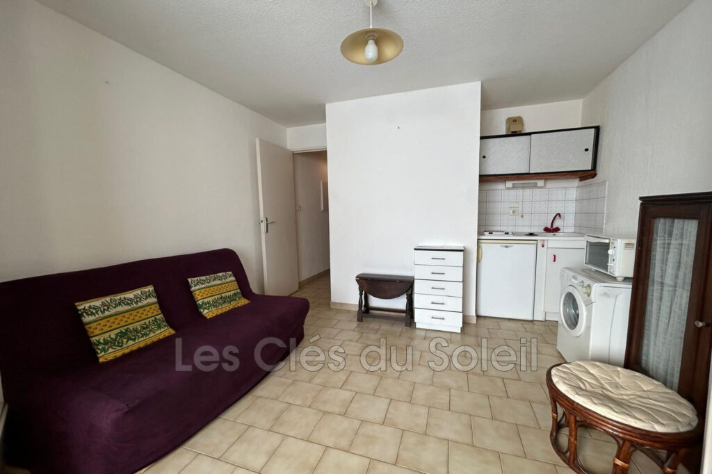 vente  1 Pièce(s) – 1 pièce – NR chambres – 4  – 16.61 m²