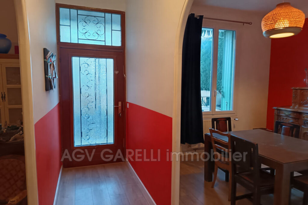 vente maison de ville 7 Pièce(s) – 7 pièces – 4 chambres – 124.71 m²