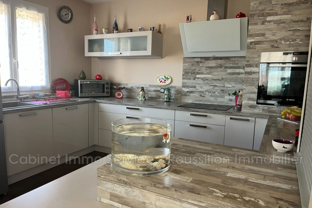 vente villa 6 Pièce(s) – 6 pièces – 4 chambres – 159.00 m²