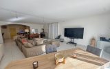 En plein centre de GREASQUE, au calme, proche de toutes les co – 7 pièces – 5 chambres – 230.00 m²