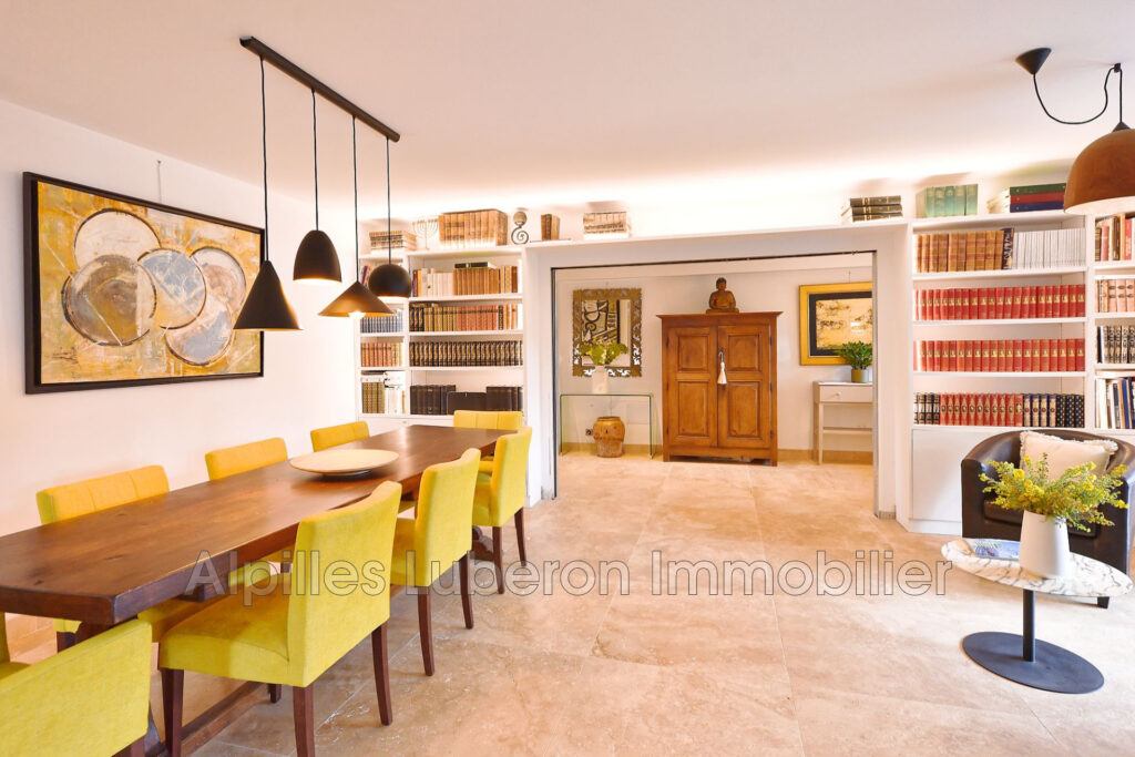 vente propriété 6 Pièce(s) – 6 pièces – 4 chambres – 250.00 m²