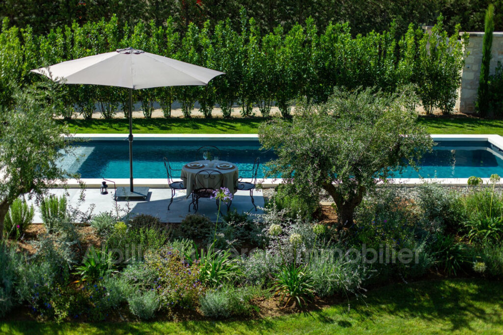 vente propriété 6 Pièce(s) – 6 pièces – 4 chambres – 250.00 m²