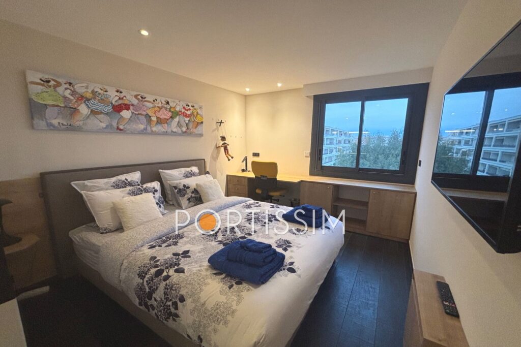 Cagnes-Sur-Mer magnifique apt 150m² très contemporain à vendre – 4 pièces – 3 chambres – 4  – 150.00 m²