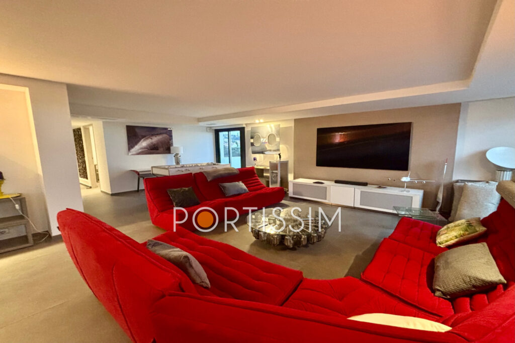 Cagnes-Sur-Mer magnifique apt 150m² très contemporain à vendre – 4 pièces – 3 chambres – 4  – 150.00 m²