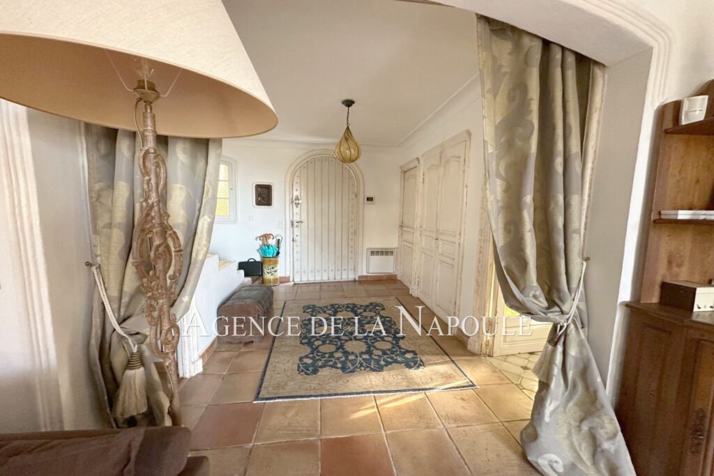 vente mas 6 Pièce(s) – 6 pièces – 4 chambres – 130.45 m²