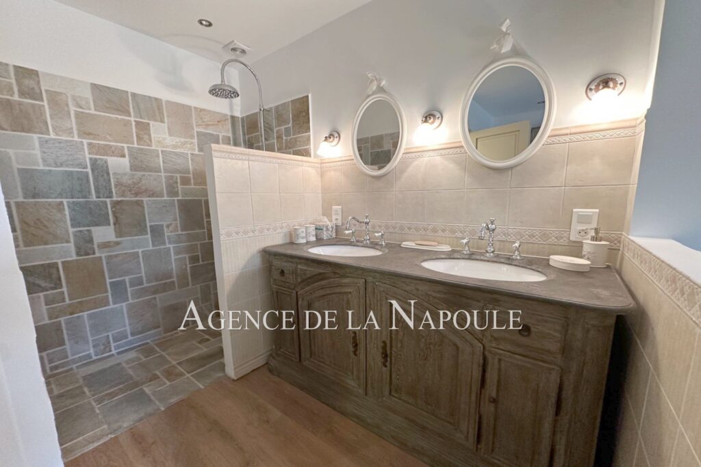 vente mas 6 Pièce(s) – 6 pièces – 4 chambres – 130.45 m²