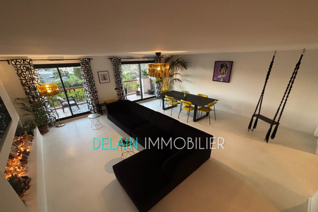 Cros-de-Cagnes – Proche bord de mer – Magnifique duplex de 110 – 4 pièces – 3 chambres – 109.00 m²
