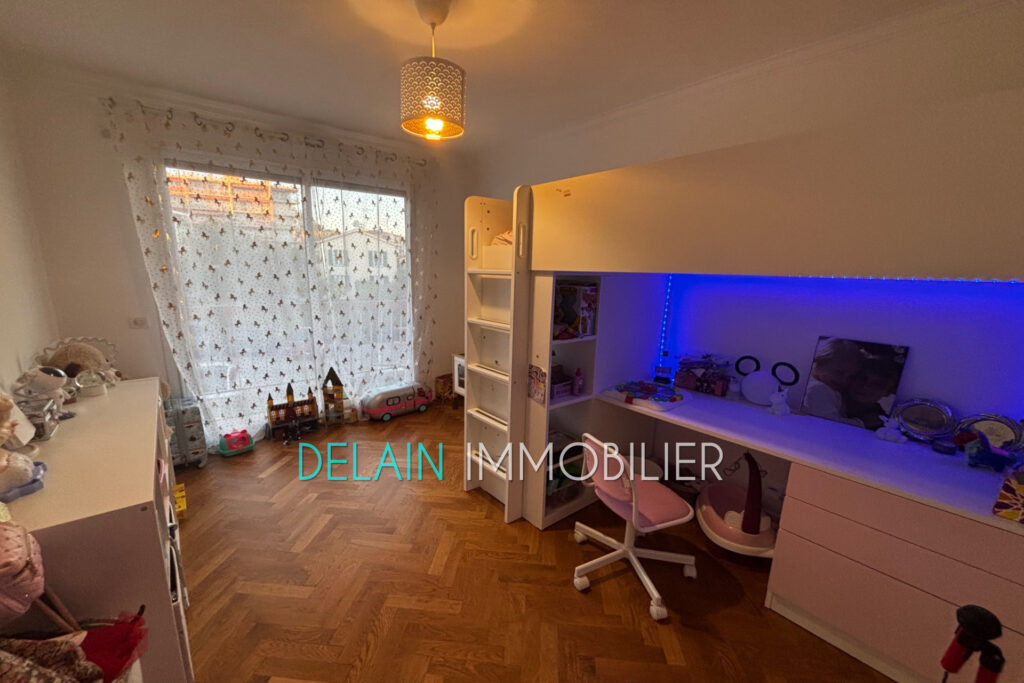 Cros-de-Cagnes – Proche bord de mer – Magnifique duplex de 110 – 4 pièces – 3 chambres – 109.00 m²