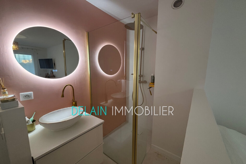 Cros-de-Cagnes – Proche bord de mer – Magnifique duplex de 110 – 4 pièces – 3 chambres – 109.00 m²