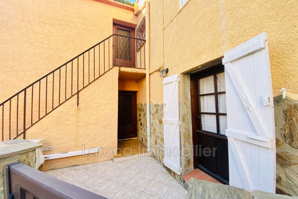 vente maison de village – NR pièces – 3 chambres – 103.00 m²