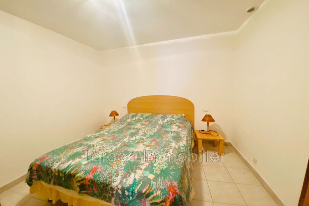 vente maison de village – NR pièces – 3 chambres – 103.00 m²