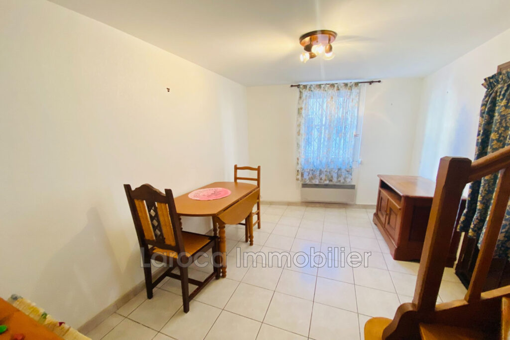 vente maison de village – NR pièces – 3 chambres – 103.00 m²