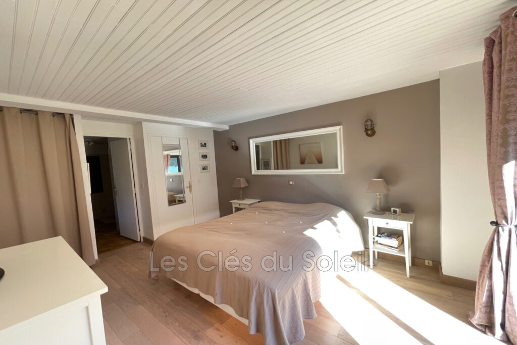 vente villa 5 Pièce(s) – 5 pièces – 4 chambres – 166.00 m²