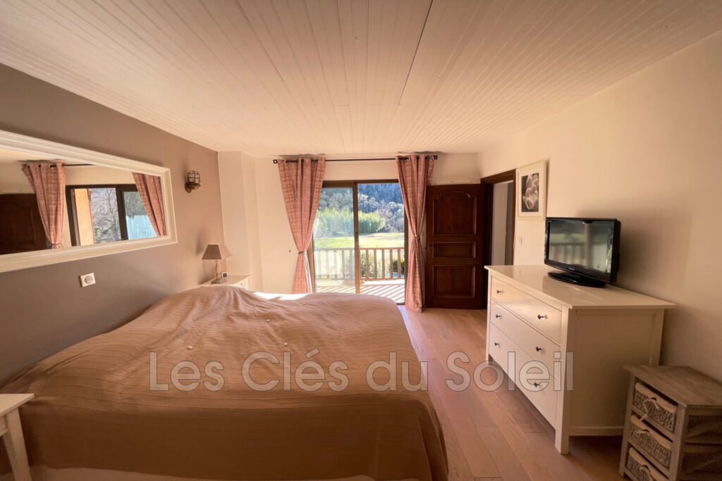 vente villa 5 Pièce(s) – 5 pièces – 4 chambres – 166.00 m²