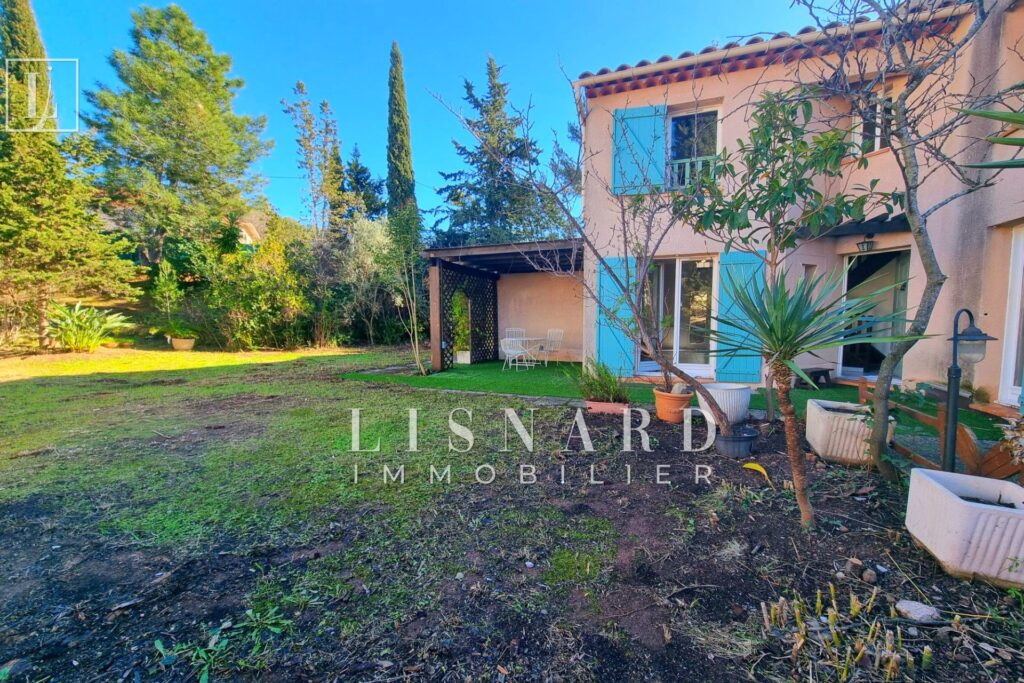 vente villa 5 Pièce(s) – 5 pièces – 4 chambres – 115.00 m²