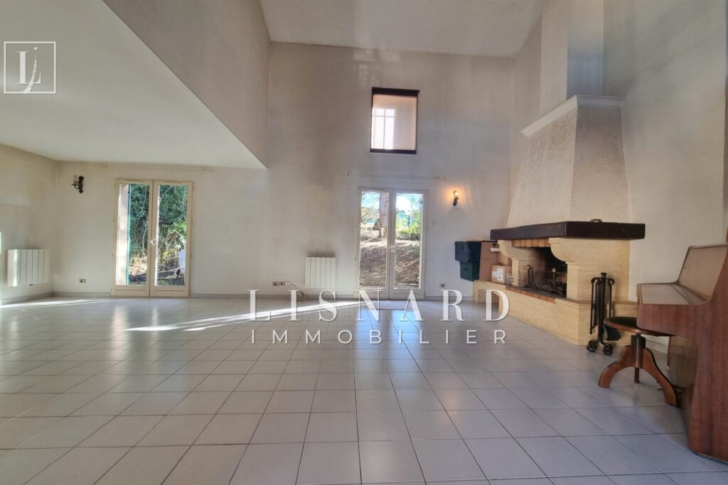 vente villa 5 Pièce(s) – 5 pièces – 4 chambres – 115.00 m²