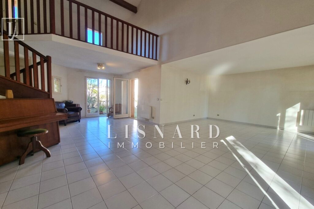 vente villa 5 Pièce(s) – 5 pièces – 4 chambres – 115.00 m²