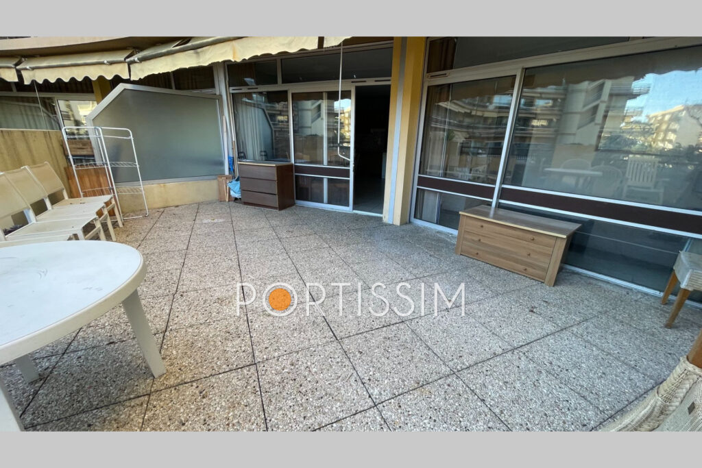 Saint Laurent du Var – Proche mer, aéroport et accès routiers – 2 pièces – 1 chambre – 47.58 m²