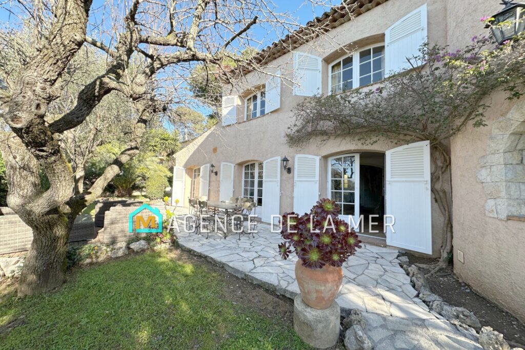 vente mas 6 Pièce(s) – 6 pièces – 4 chambres – 130.45 m²