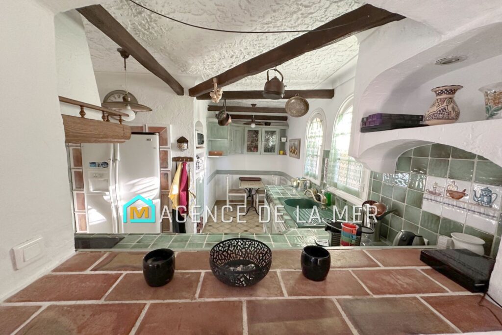 vente mas 6 Pièce(s) – 6 pièces – 4 chambres – 130.45 m²