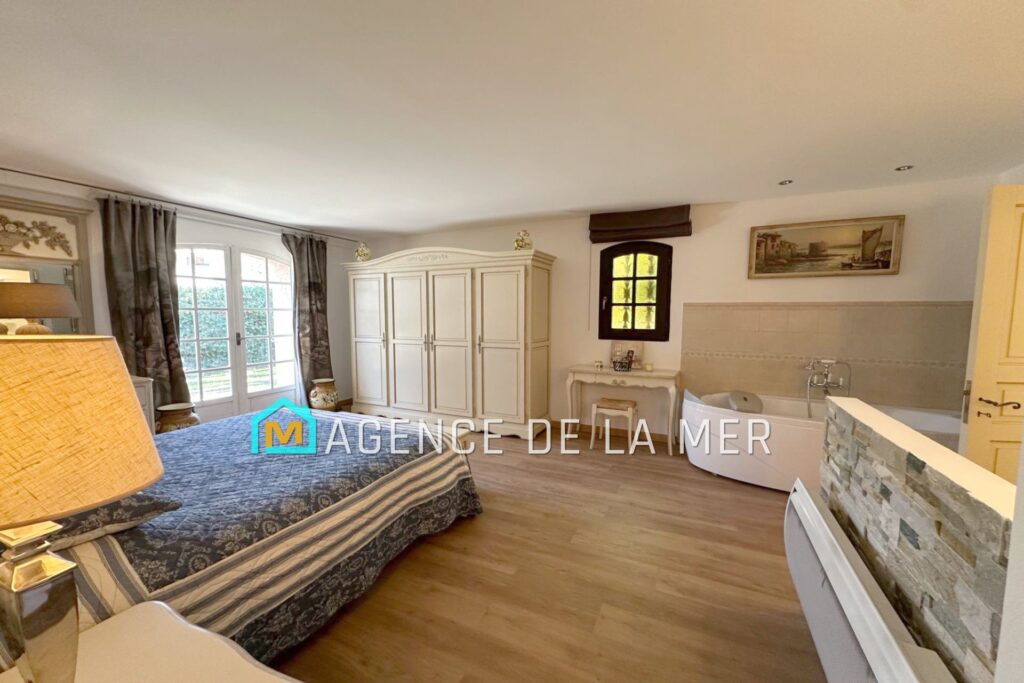 vente mas 6 Pièce(s) – 6 pièces – 4 chambres – 130.45 m²