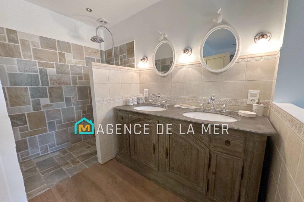 vente mas 6 Pièce(s) – 6 pièces – 4 chambres – 130.45 m²