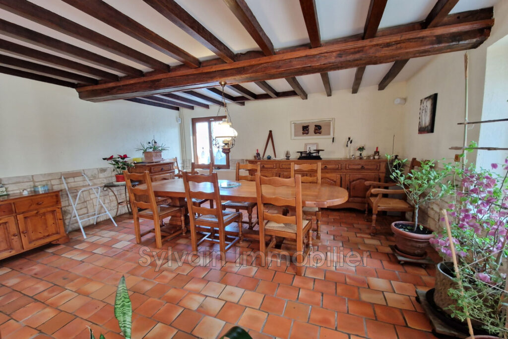 vente maison 8 Pièce(s) – 8 pièces – 4 chambres – 169.00 m²