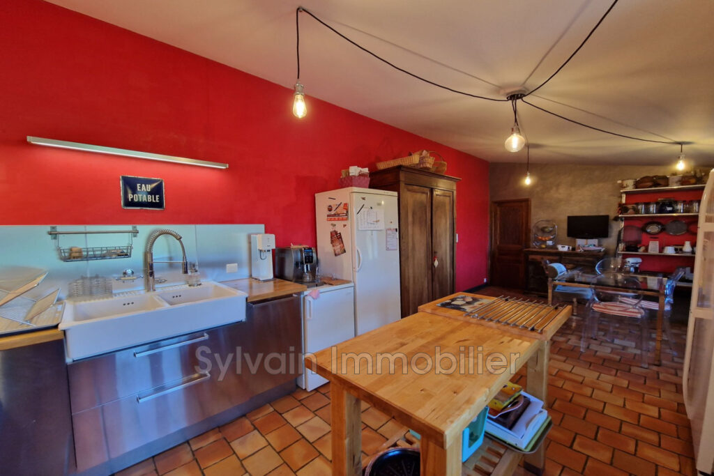 vente maison 8 Pièce(s) – 8 pièces – 4 chambres – 169.00 m²