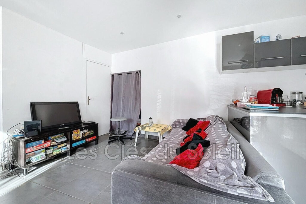 Appartement de type 3 situé Brignoles   Découvrez ce bel appar – 3 pièces – 2 chambres – 55.00 m²