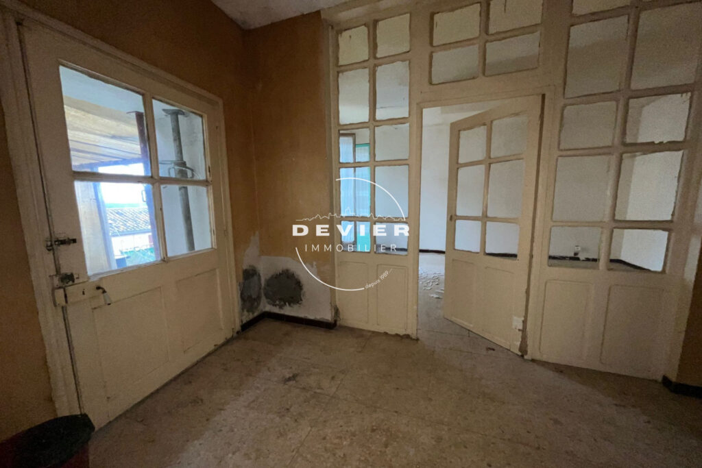 vente maison de caractère – NR pièces – 6 chambres – 190.00 m²