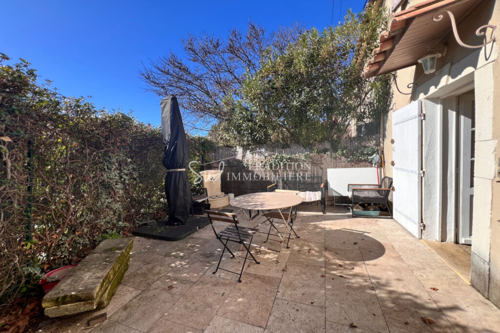 CENTRE VILAGE DE MAUSSANE LES ALPILLES – 2 pièces – 1 chambre – 50.00 m²