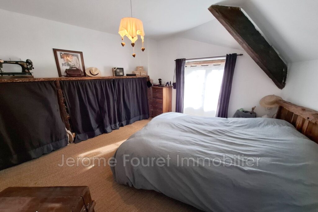 Résidence principale auto-finançable ou investissement classiq – NR pièces – NR chambres – 245.30 m²