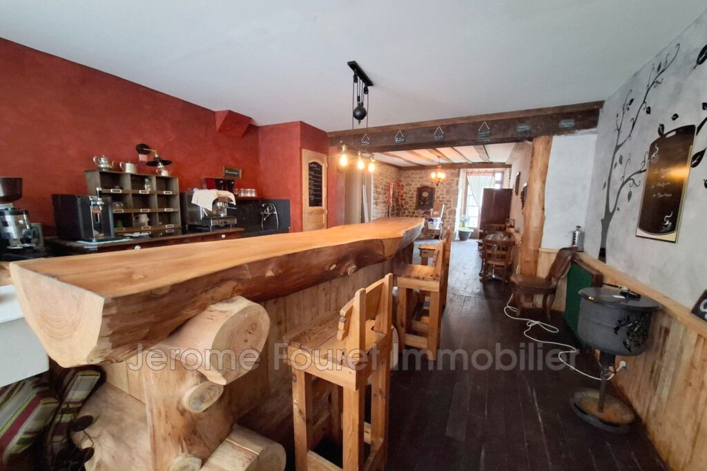 Résidence principale auto-finançable ou investissement classiq – NR pièces – NR chambres – 245.30 m²