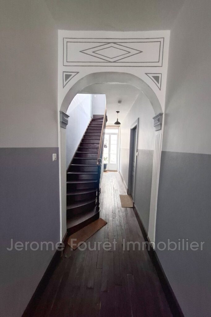 Résidence principale auto-finançable ou investissement classiq – NR pièces – NR chambres – 245.30 m²