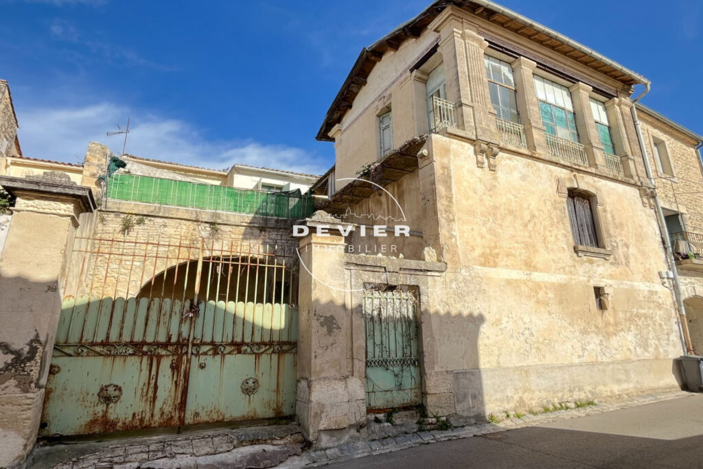 vente maison de caractère – NR pièces – 6 chambres – 190.00 m²