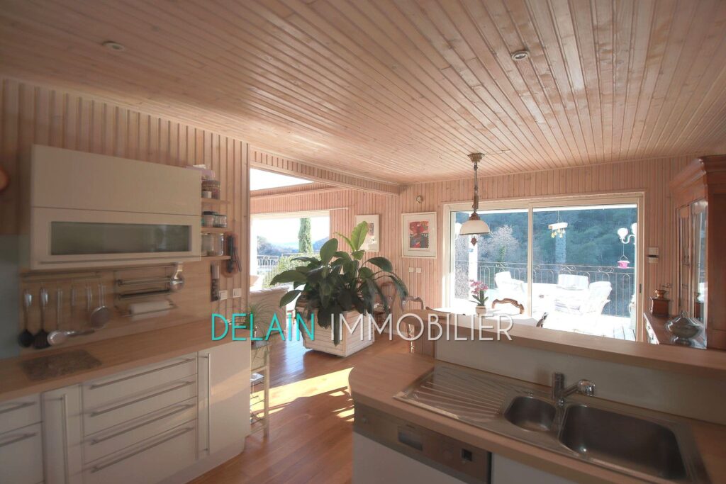 vente maison – NR pièces – 3 chambres – 146.00 m²