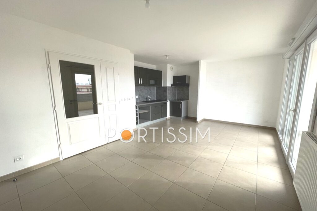 ALPES MARITIMES (06) Saint-Laurent-Du-Var / appartement 3 pièc – 3 pièces – 2 chambres – 52.61 m²