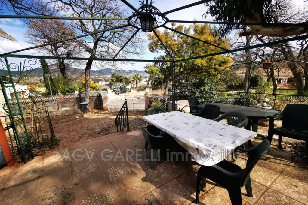 vente maison 4 Pièce(s) – 4 pièces – 2 chambres – 80.00 m²