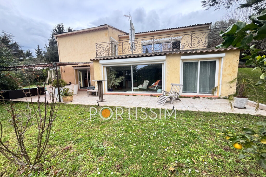 Villa individuelle La Colle-sur-Loup, – 5 pièces – 3 chambres – 224.00 m²